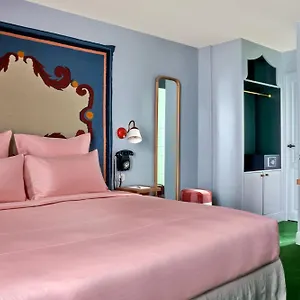 4* فندق دانجلترا الشانزليزيه