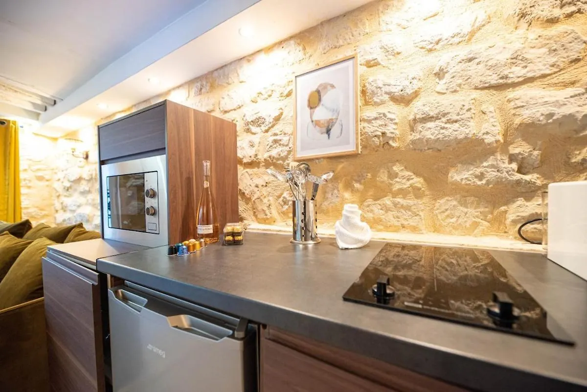 1Br#Turenne#Place Des Vosges Paris France